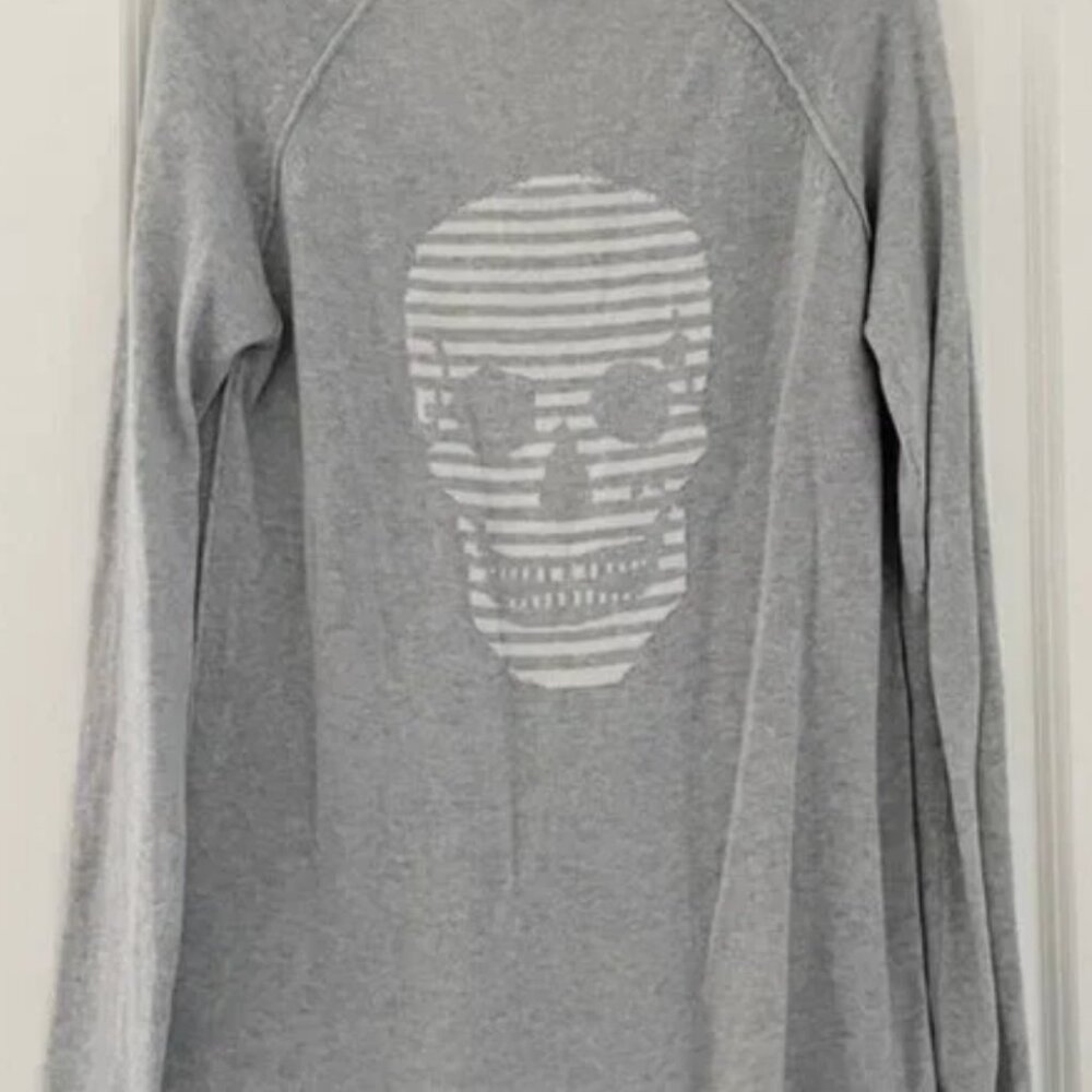 NWOT $119 Skull Cashmere V-8 Sweater - Sz M - Picture 5 of 8